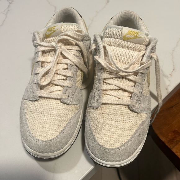 Coconut milk Nike Dunks - Picture 4 of 7